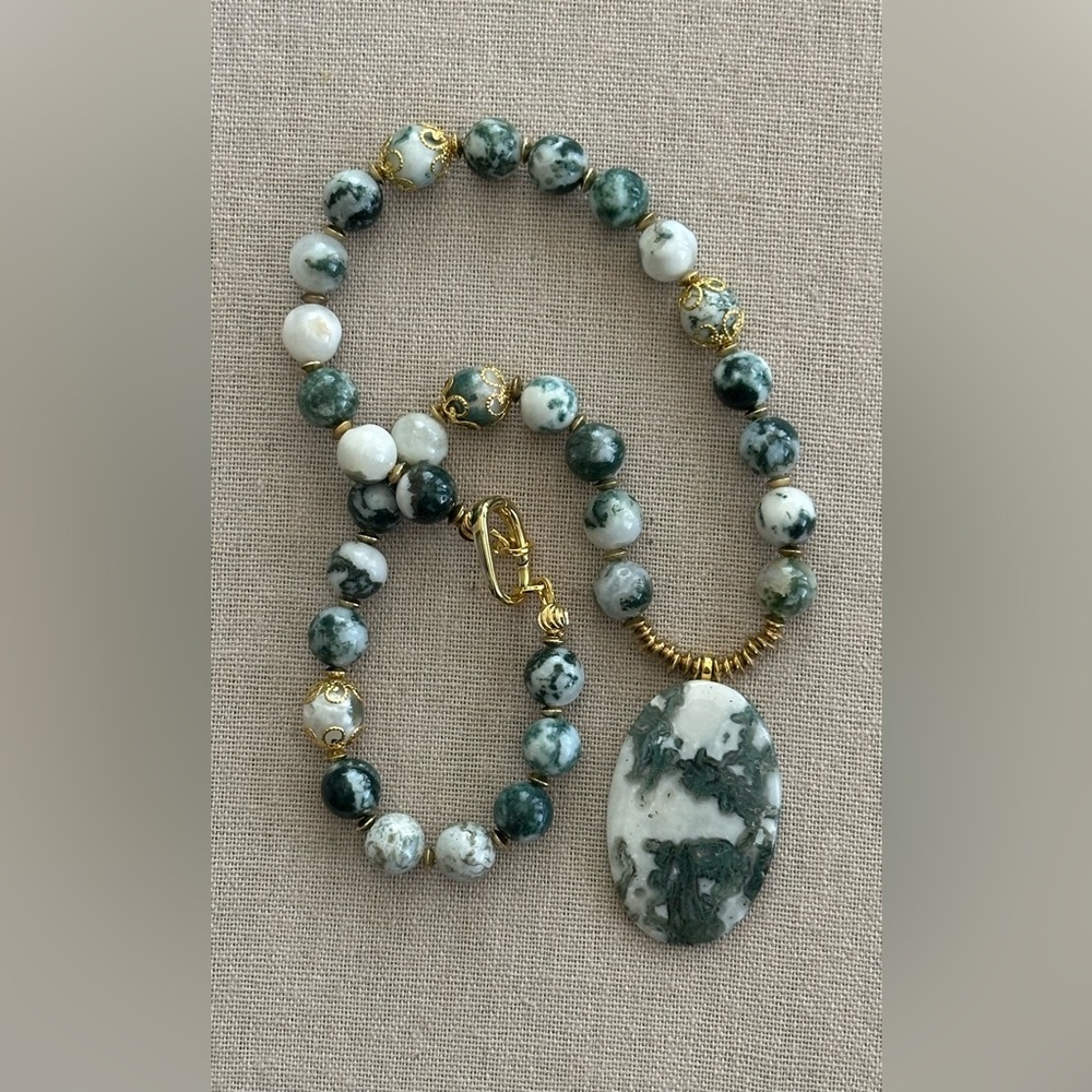 22 inch Tree Agate Gemstone bead Necklace NWOT